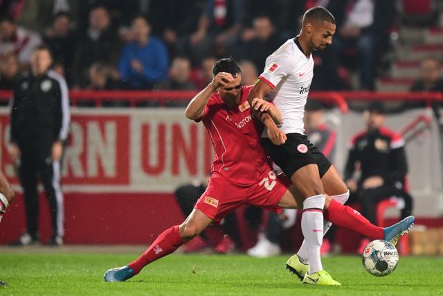 库里13中2仅得4分 绿军52分大胜勇士获11连胜